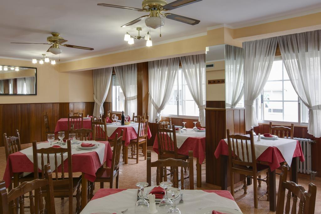 Pension Las Palmeras Lalín Εξωτερικό φωτογραφία