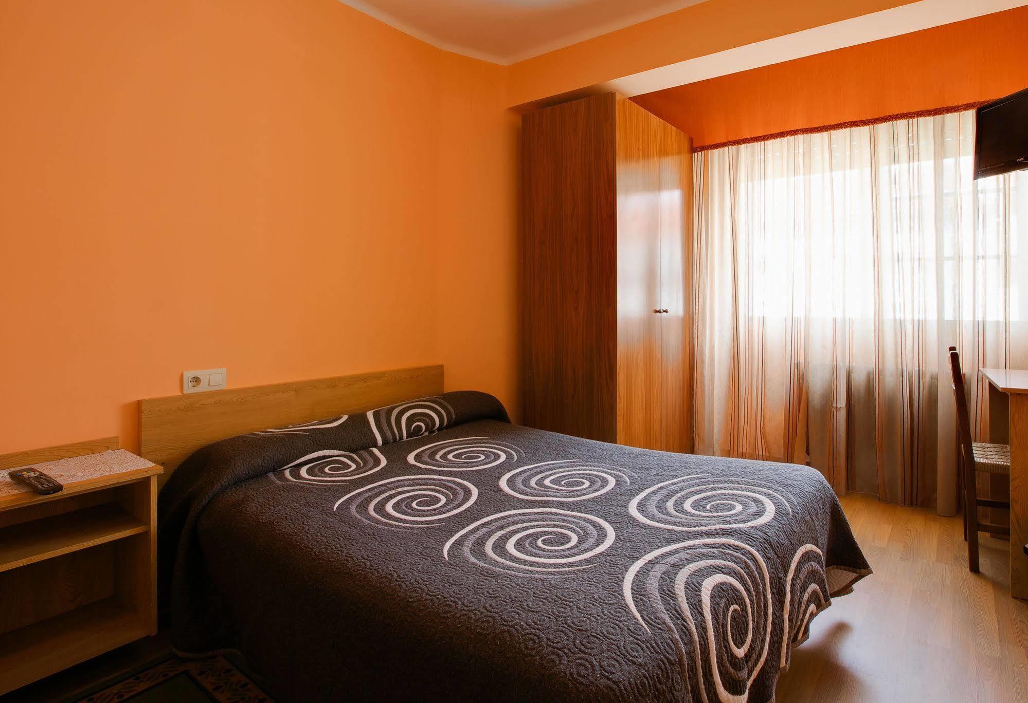 Pension Las Palmeras Lalín Εξωτερικό φωτογραφία